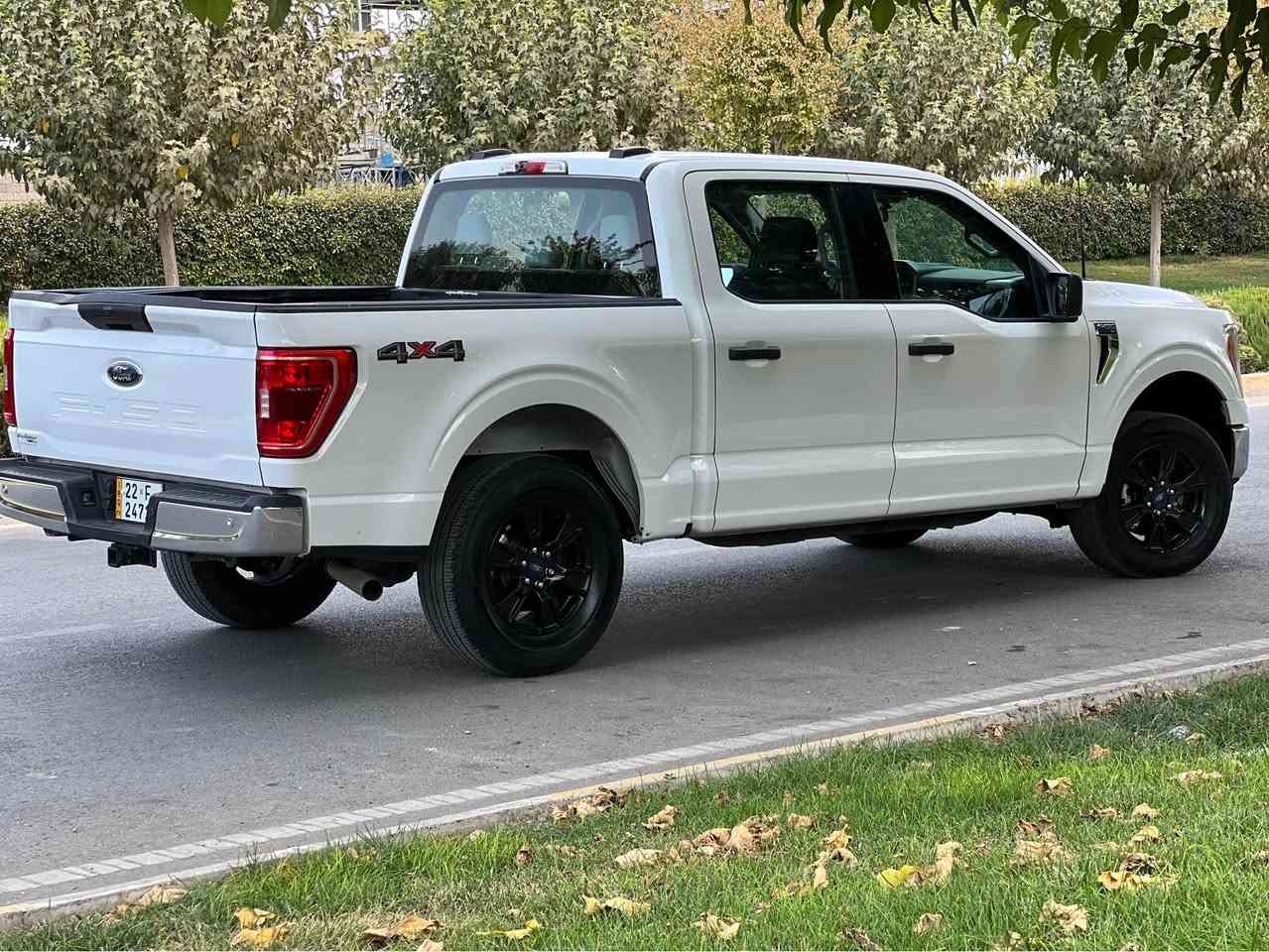 -فۆرد F150 XLT مۆدێل 2022 سعری 300 وەرەقە .  -مواسەفات: ٨ پستۆنە,5.0 مەکینەی، ٤*٤ دبل اکسل وارد امریکی ، رەقەم هەولێر 
رەنگی : سپی  
45 هەزار میل رۆشتوە 
تەنها چاملغی بۆیاغە  
ژمارە موبايل: ***********
ژمارە موبايل: ***********
ناونیشان: هەولێر أربيل, العراق
