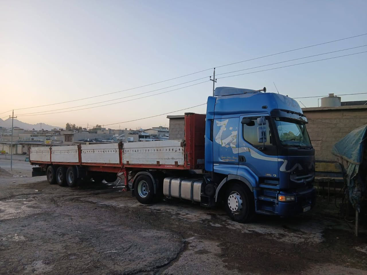 اتريله  رينو للبيع موديل  2005 فول موصفات رتايدر تبريد تخم تايرات جديد اتصال على رقم *********** عنوان بابل مسيب
