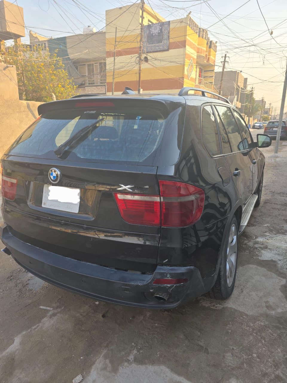 🚘🔥 BMW X5 موديل 2010 للبيع 🔥🚘
للبيع BMW X5 موديل 2010، سيارة فخمة وعملية بنفس الوقت، معروفة بالقوة والثبات والراحة، مناسبة للاستخدام اليومي والسفر والعائلة.

✅ موديل 2010

✅ محرك قوي وأداء ممتاز

✅ جير أوتوماتيك بحالة ممتازة

✅ دفع رباعي (XDrive)

✅ مكيف ثلج

✅ صالون نظيف ومرتب

✅ زجاج وكهرباء وكافة الملحقات تعمل بصورة جيدة

✅ إطارات جيدة

✅ سيارة جاهزة للاستخدام ولا تحتاج مصاريف

السيارة محافظة على نظافتها ومظهرها الجميل، قيادة مريحة جداً وثبات عالي على الطرق السريعة، ومن السيارات المعروفة بالفخامة والقوة.

💰 السعر المطلوب: 11,700 دولار

🔹 قابل للتفاوض للجادين بعد المعاينة فقط.

📍 الموقع: بغداد

📞 ***********

🔸 الرجاء التواصل للجادين فقط.

🔸 المعاينة خير برهان.

🔸 السيارة كما موضحة بالصور.

🔸 الله يبارك لصاحب النصيب ويرزق البائع والمشتري الخير. 🤍🚘
