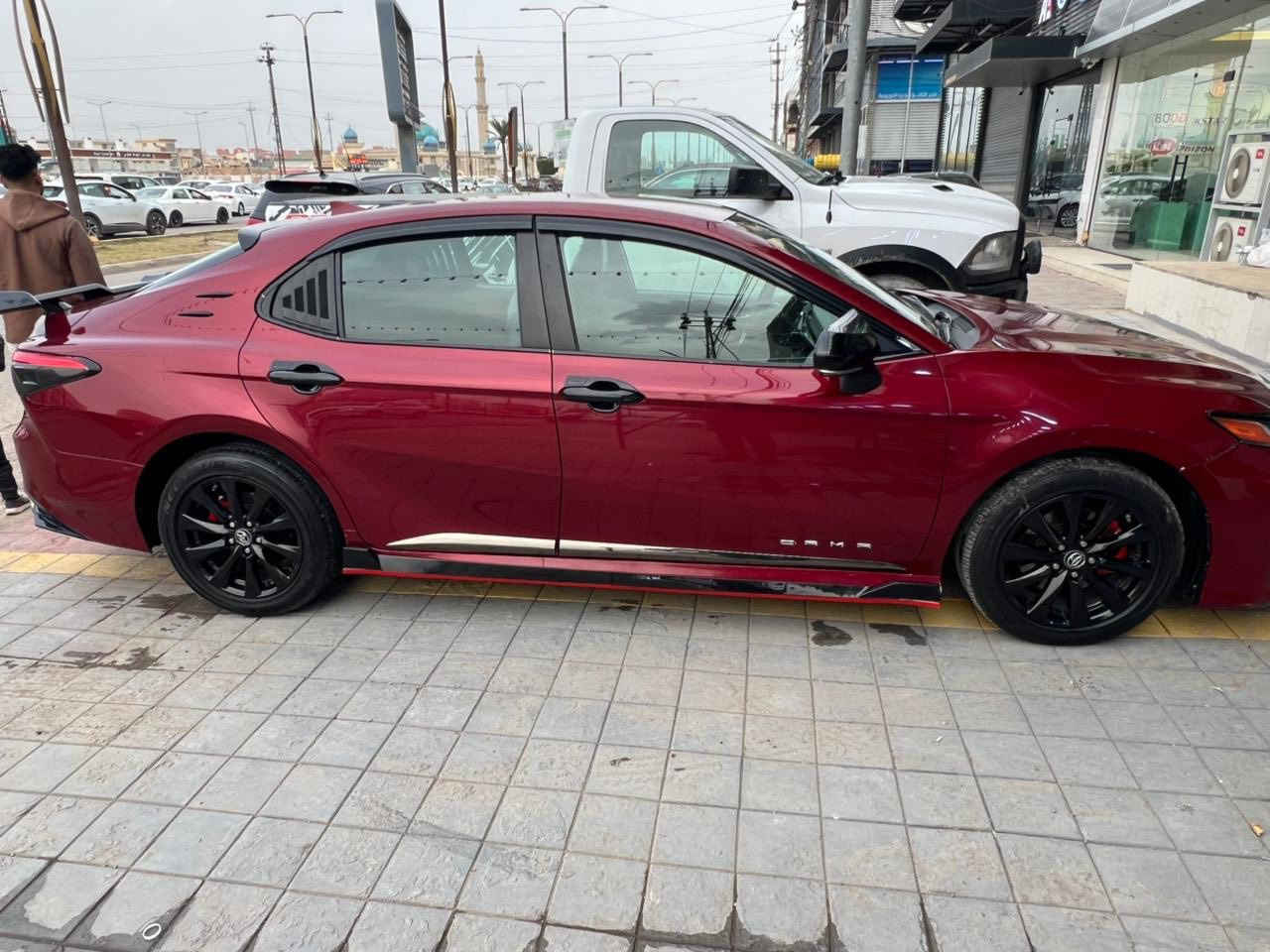 السلام عليكم
كامري 2019 وارد امريكي بدون ايرباك 
حادث امريكا فقط دعامية وخشم البنيد 
وبلعراق صار بيها جاملغ +باب السكن +شبرين صبغ بلتكمة 
صور الحادث والضربة قبل التصليح موجودات بل منشور والصبغ كان بسبب الصباغ مو صاحب مصلحة السونار موجود التكمة تكملتها جلاتين 
مواصفات الـLE
تحديد سرعة 
خروج عن المسار 
شاشة 
كاميرا 
كشن كهرباء +مخمل 
تخم تاير جديد 
حدادية امامي خلفي جديدة 
السعر 165 يعني 16,500$
مكان السيارة الفلوجة 
***********
‭0773 384 3411
