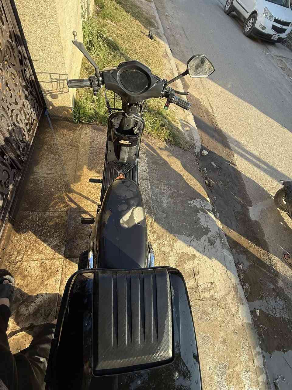 سلام عليكم دراجة شحن للبيع جديده قبل شهر و نص اخذتها تمشي 30 كيلو بل شحنة السعر 425 و بي مجال 
   *********** للاستفسار
