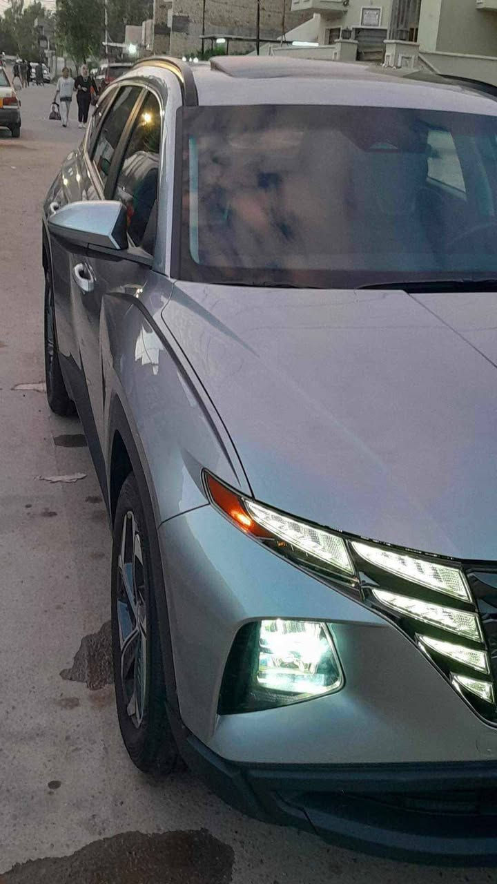 سلام عليكم توكسونلونةسلفر 22 وارد ضربتها صفح بالتاير الامامي بيها قطعتين صبغ بصمه تشغيل بصمه هنادبريك بصمه صندوك بصمه دخول كشنات حلد اسود امامي كهرباء تبريد تدفئه  توقف ذاتي عند الخطر رادارات 4 تحكمات 3 انضمه قياده تحكمات نضام منحدارات ماشيه 77000 كم  السعر 180 ورقه لاتصال ***********
