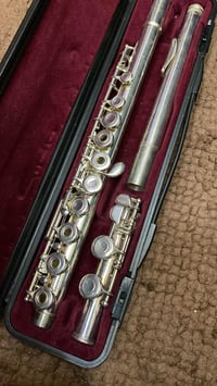 آلة موسيقية فضة عالية يابانية  الوزن ٤١٦ غرام  اعلى سعر  ابيع مكاني بغ...