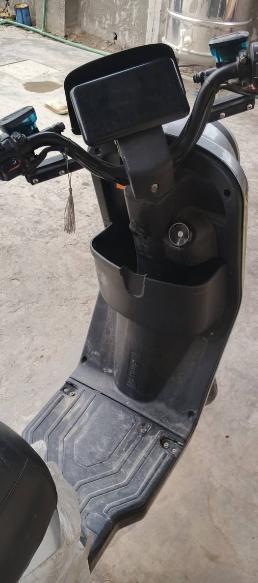 السلام عليكم دراجة 2025 نوع R11      دراجة نظيفة كلش فقط بطاريات تعبانه تاير الخلفي مبنجر دراجة بعدها بنايلون تمشي 109 حقيقي 90 السعر 400 الف وبيه مجال العنوان بغداد الراشدية رقم الهاتف *********** /*********** ابو احمد
