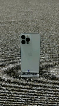 آيفون ١٣ برو ماكس • نظافة ١٠٠٪ • بطارية ٩٠٪+