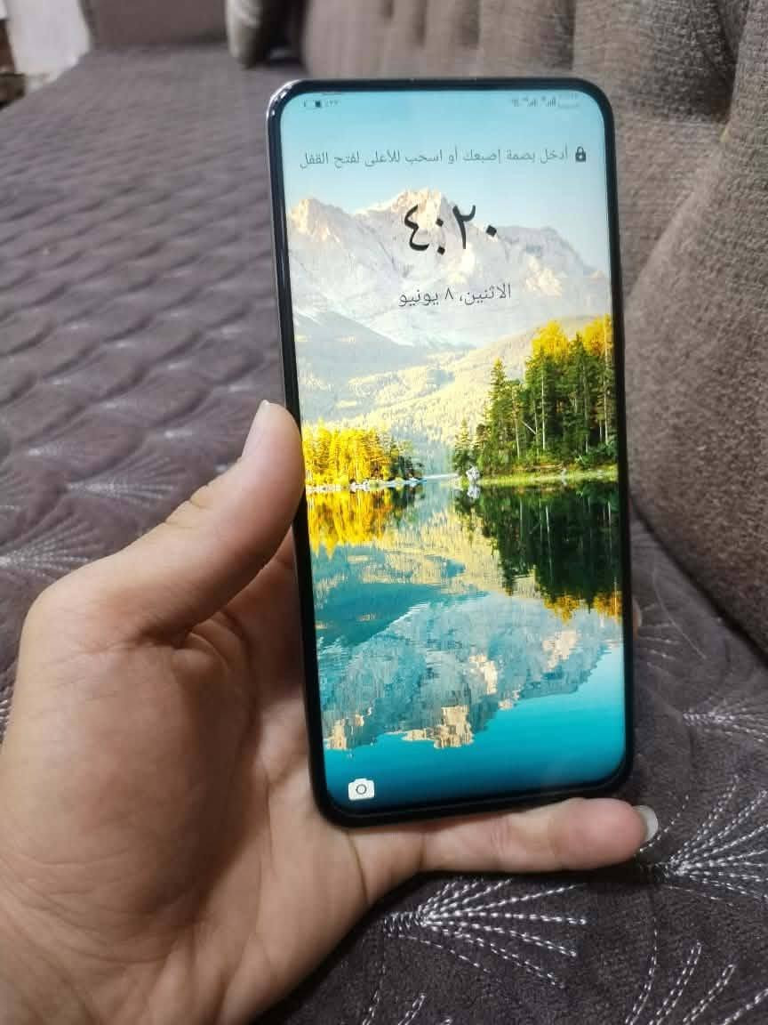 السلام عليكم عندي موبايل y9a جهاز كلش نضيف ذاكره 128رام 8 جهاز مامفتوح معا فقط كارتون السعر 140 التواصل على الرقم ***********
