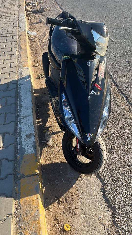 ماكس مضلع رمبه صارله 14 يوم من اخذته قفله اب 800  رقمي ***********
