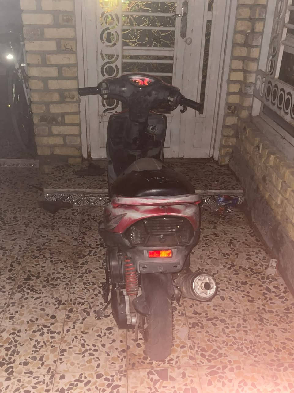 سلام عليكم ماكس عدله البيع سعر650قفل دراجه مكينه مامفتوحه على البلاد شلعه ومعدل كهربائيات كلها شغاله  مكان العماره ابو رمانه قرب حسينيت رسول  ***********
