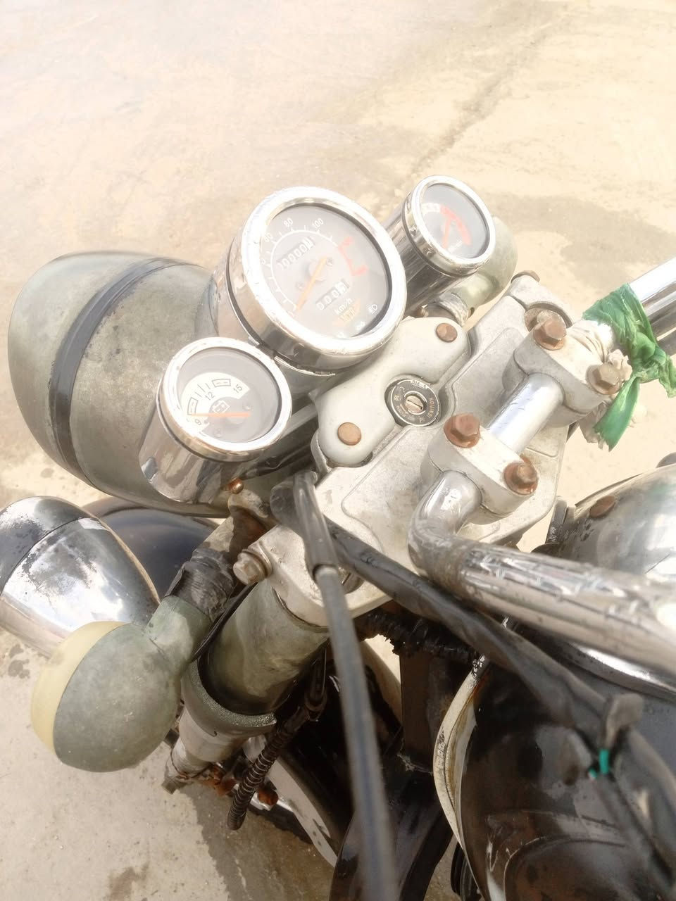 ستوته مديل 2013اوراق  جدداصولي بسمي شاصي مكفول مكينه جديد بل جيس مديل 26مكينته تيرات خطه جدد وكير بكس ويل كله جديد كهربايات كله شغاله نكره سلف ستوته مكاني نجف ناحيت الحريه الشراي يتصل ***********الخاص مغلق الشراي يتصل سعره مليون و 600وبيه مجال كلش قليل
