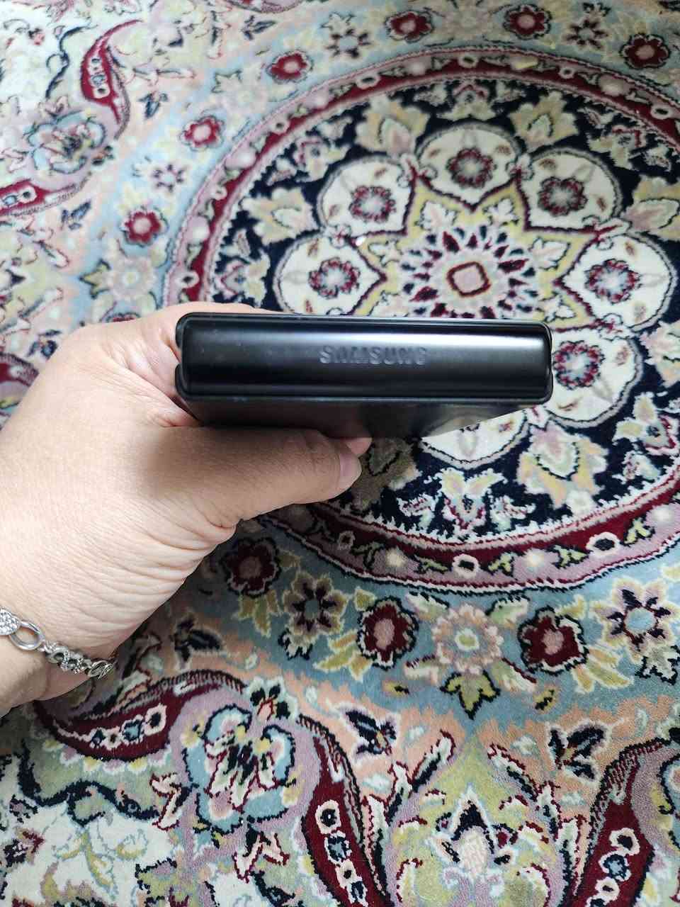 للبيع موبايل سامسونج كالكسي  Z Flip 3 5G  قابل للطي ذاكرة 256 جديد جدا جدا لا عطل ولا تصليح ليبل المركز لحد هسه موجودة عليه للبيع ب ٤٥٠ بيه مجال بسيط مااراوس المكان شهداء البياع بغداد, العراق


**إذا كنت صاحب هذا الإعلان وتريد حذفه لأي سبب، رجاءا أرسل رسالة إلى الدعم الفني**