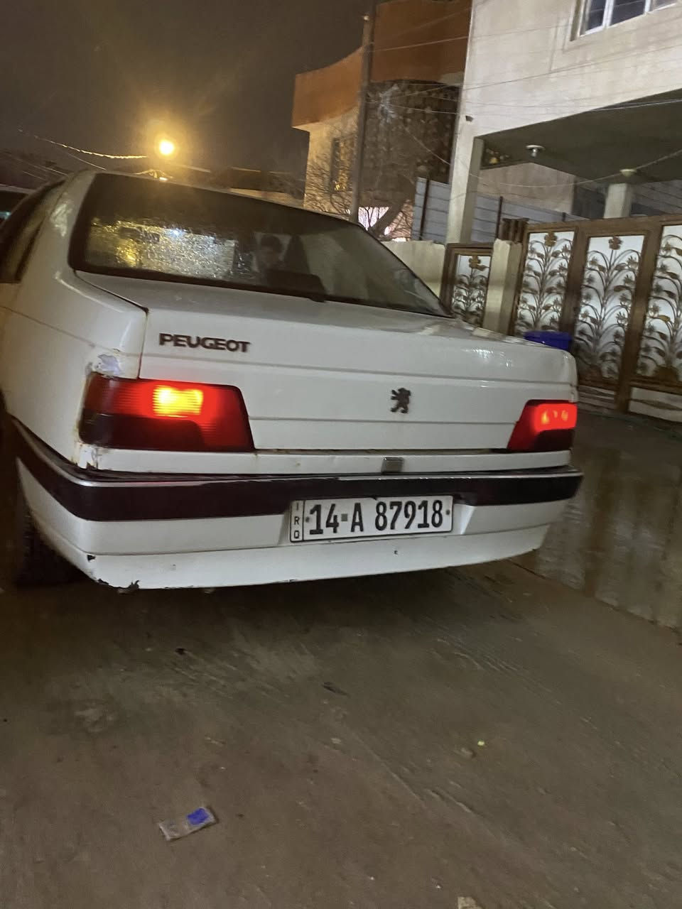 لسلام عليكم سياره بيجو 405ميديل 2010سياره حلو رقم بصره انكليزي سنويه 2029مصفره راعيه موجود كهربايات كامله مكينه كايمه كير حلو حداديه 50 100مكان بصره مطيحه سعر 25وبيه مجال رقمي***********
