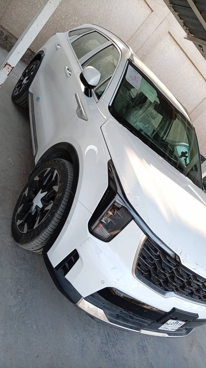 اسلام عليكم سورنتو25 صفر كيلو  سياره فول ٤كامرات تتقدم وترجع عل ريمون  ٦سلندر  ضمان المجموعة دوليه وبيهه ٤ تبديلات دهن مجاني  مكاني بغداد ملعب شعب *********** بي واتساب
