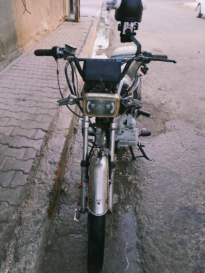 دراجة سيفان للبيع دراجة شلعة ومعدل قوية السعر 350 وبيها مجال مكاني لمحمودية   متواجد ع فيس وهاذ رقمي تصلو علية    ***********
