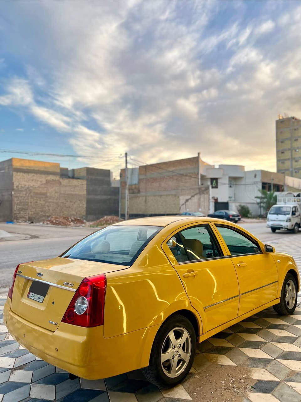 عيدكم مبارك اخوتي الغالين
هذا هلال العيد ماشاءالله 

شيري موديل 2011 رقم بغداد سنوية لل 2027 كاملة السيارة من كل النواحي وجانيها اني صارلها عندي فترة طويلة خير وبركة تبريد ثلج محرك وكير جدد بيها مكفولات بلادي حدادة جديدة الصدر الامامي كله جديد الحدادية الخلفية كله جديد سيارة ترايها وطستها تخبل مال النترا الله شاهد كهربائيات كلها بلادية لابيها جطلات ولابيها خلل كله بلاد وكلشي شغال دواخل السيارة شوف العين مرتبها ترتيب كلش حلو  للكراسي والتنته والارضية كله جديد 
السيارة الحمدلله مابيها اي نقص 
السيارة شكلها ب الشارع كلش نازك وحلو وسياقتها وترايها بعد ارتب شادلها تخم تاير جديد توني ماعايزة اي مصرف السيارة  سيارة مال رزق مجهزها على اخر شي والصور مالها الله شاهد ماصارلها كم ساعة وهاي كل تفاصيل السيارة بالكامل 
واسف على الاطالة اخوتي المرتبين واللي يكسر بحلال الناس او اللي يعلق تعليق سلبي هذا يعكس اخلاقه فقط واني بخدمتكم 

السعر ٤٨ ورقة وبيها مجال بسيط 
رقمي ***********
