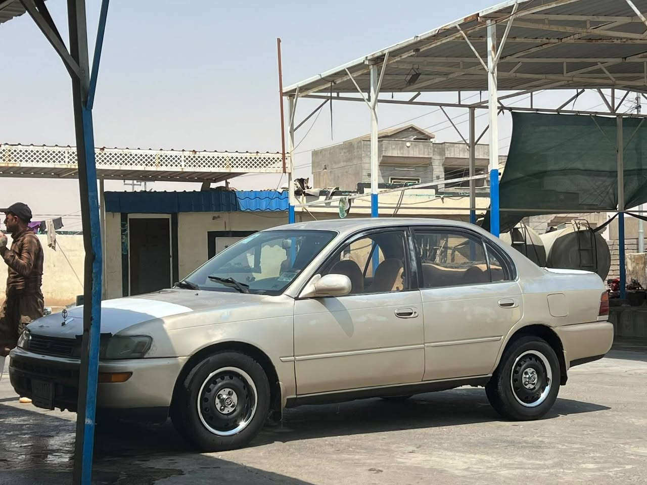السلام عليكم كورلا للبيع رقم نينوى الماني سنويه ما ساقطه شرط التحويل  كير محرك شرط صدر تواير كلو جديد داخل جديد سعر 45وبيهه مجال ***********
