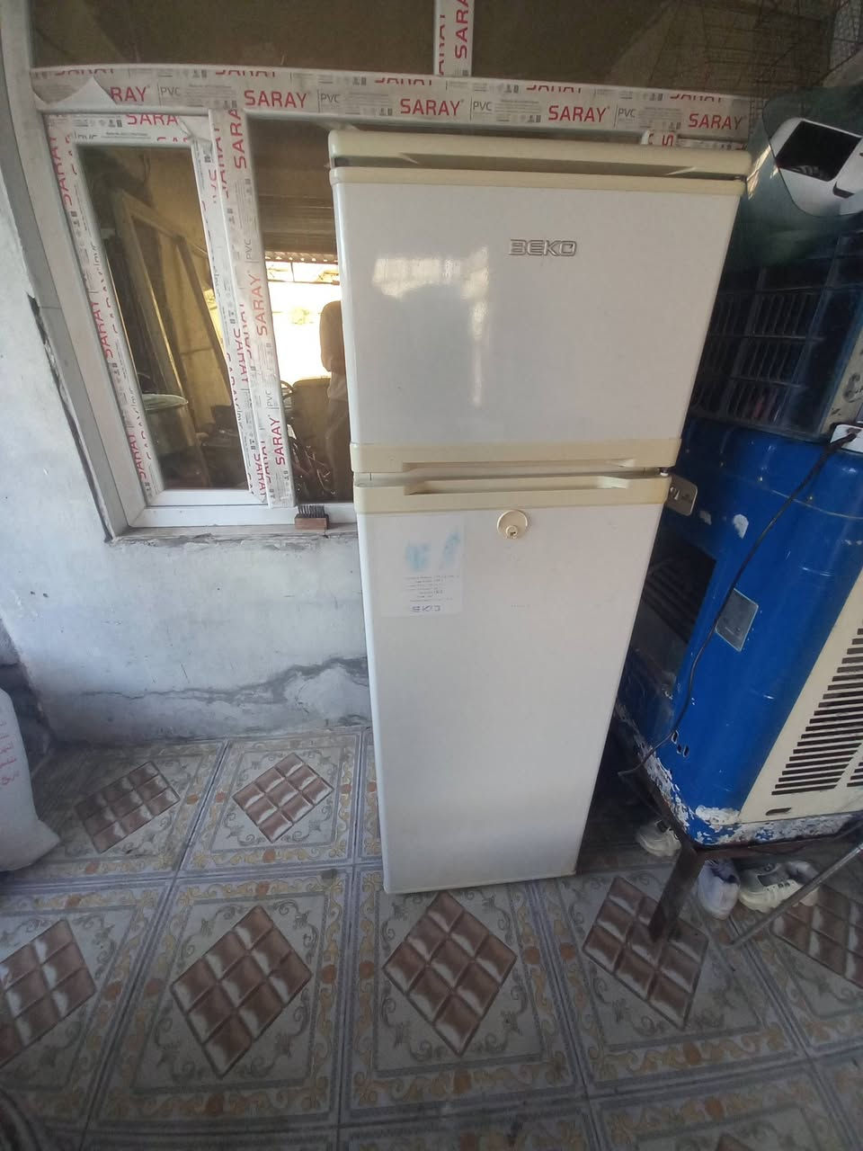 ثلاجه لوك لوك ماطورها بلادي السعر 90 وبيها مجال تعال خاص وتدلل


**إذا كنت صاحب هذا الإعلان وتريد حذفه لأي سبب، رجاءا أرسل رسالة إلى الدعم الفني**