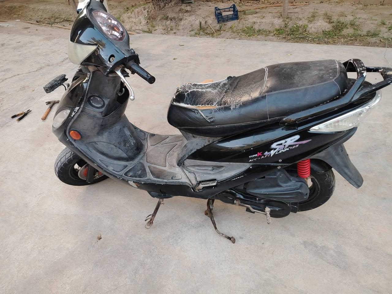 السلام عليكم دراجه كامكو للبيع عنوان الخالص ٢٥٠ رقم ***********
