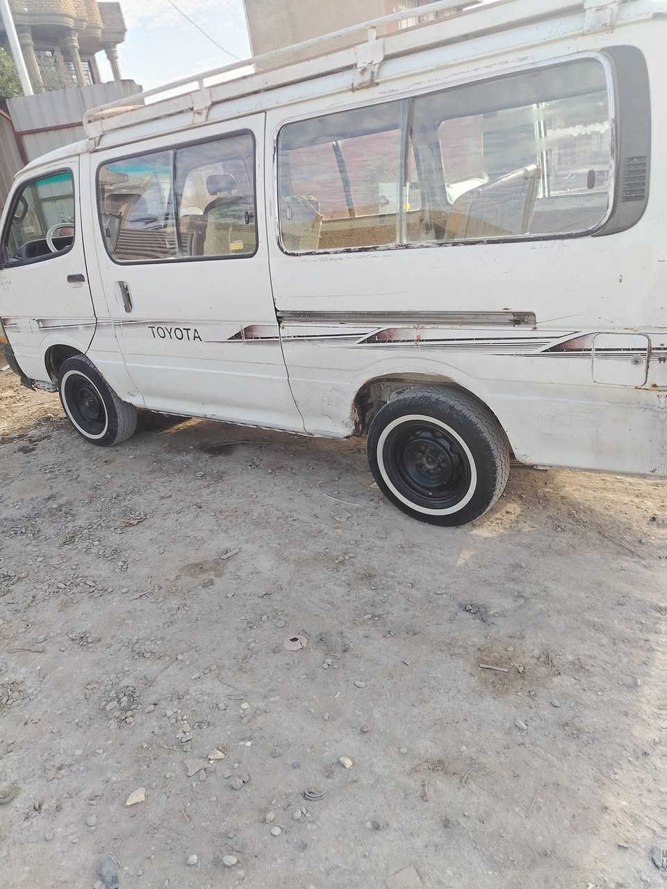 تيوتا هايسه 94 رقم بغداد نكليزي حمل سنويه 2030 مكينه جديده ديالى شهربان ***********
