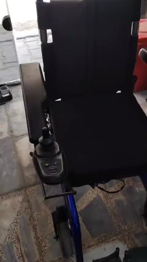 كرسي كوري كير صيني نظيف جدا قابل للطي ويتحمل وزن سعره ٥٠٠


**إذا كنت صاحب هذا الإعلان وتريد حذفه لأي سبب، رجاءا أرسل رسالة إلى الدعم الفني**