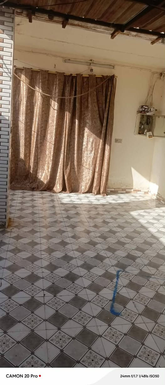 السلام عليكم بيت في البوجاسم طابو زراعي من تكون من غرفتين وصاله ومطبخ وستقبال صحيات خارجيه ودخاليه مساحه 200🤍.   الاستفسار  ***********
السلام عليكم بيت في البوجاسم طابو زراعي من تكون من غرفتين وصاله ومطبخ وستقبال صحيات خارجيه ودخاليه مساحه 200🤍.   الاستفسار  ***********  السعر35
