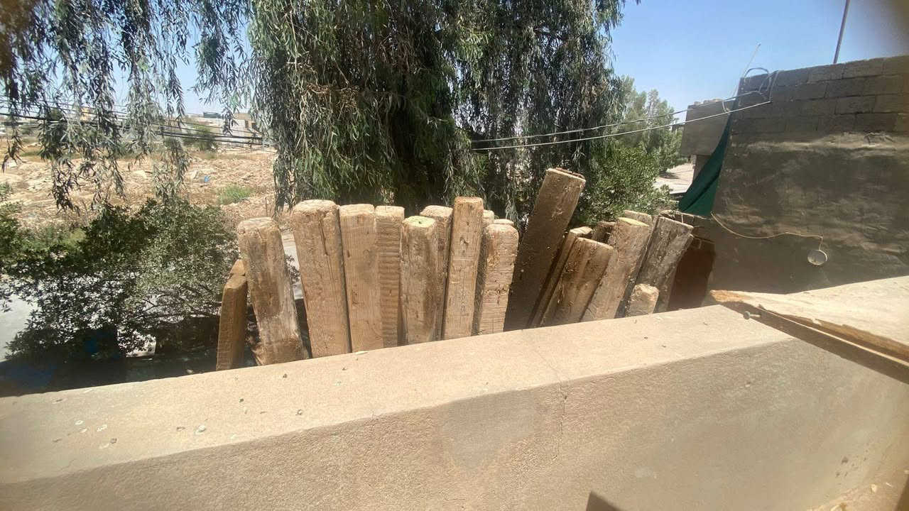 سلام وعليكم قالب خشب داخل كركوك يدك 100 متر هااذ رقمي اليحب يستفسر  يخابر ***********
