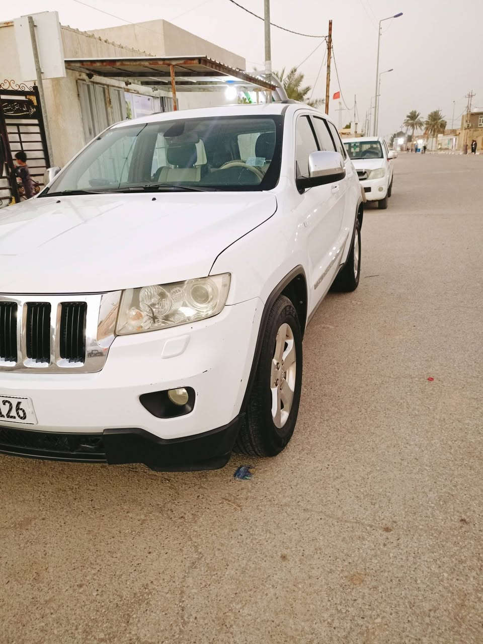 جيب لاريدو 2013 خليجي بيها رشه بل جاملغ الأيمن مكانها واسط ***********
