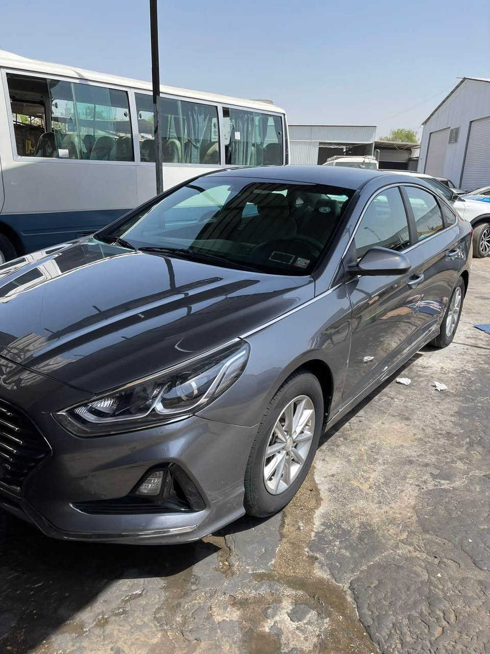 السلام عليكم 
سوناتا موديل 2019 وارد امريكي مكينه 2400 مكفوله من الفتح صور الحادث بالمنشور جاهزه مابيه كل نقص وكاله بسمي السعر 125 ورقه وبيه مجال مكان السياره بغداد
*********** بغداد, العراق
