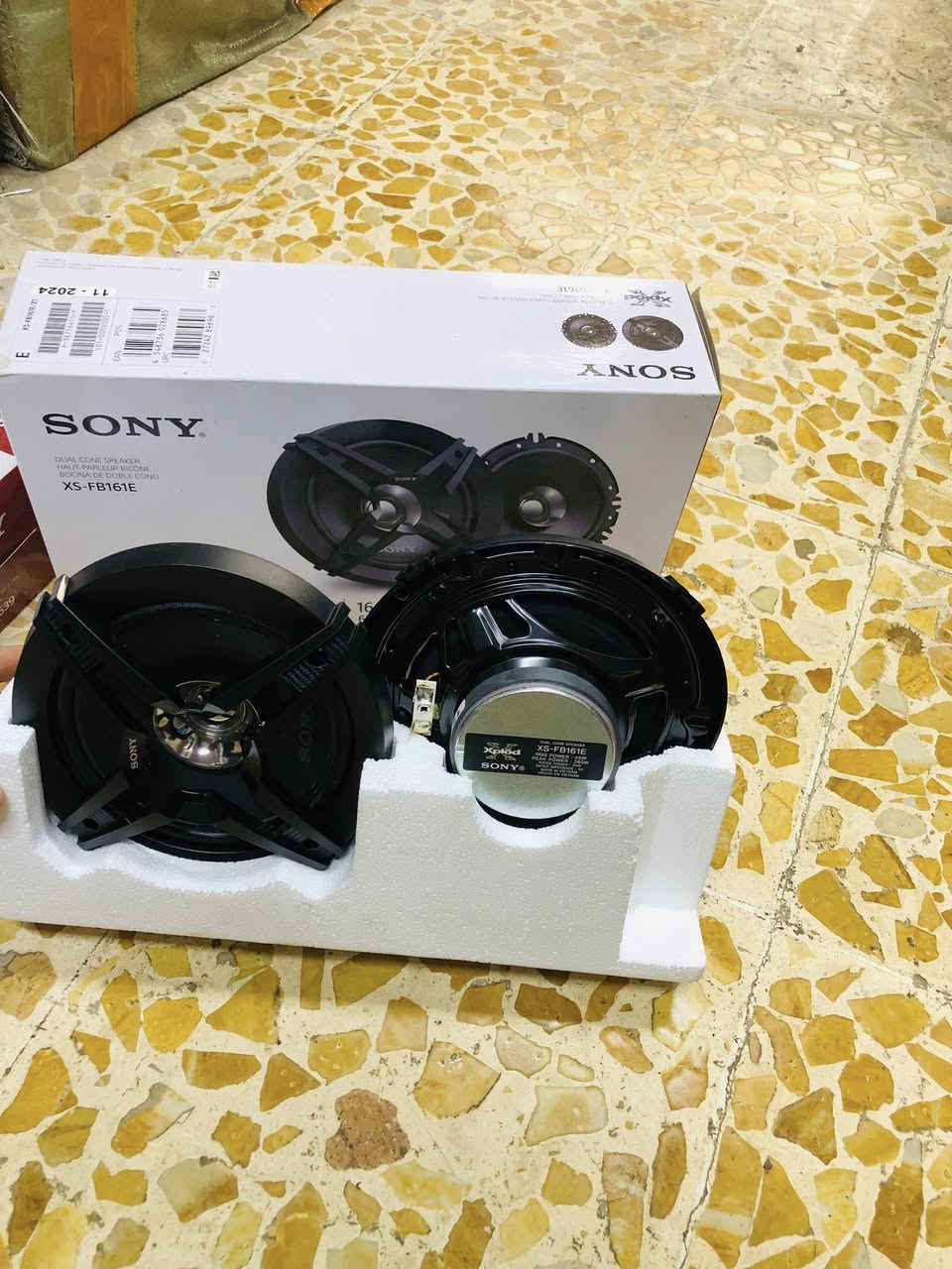 سماعات سوني حجم 6 انج

اصلي فيتنام 260  واط

35 الف

توصيل كل المحافظات

***********
