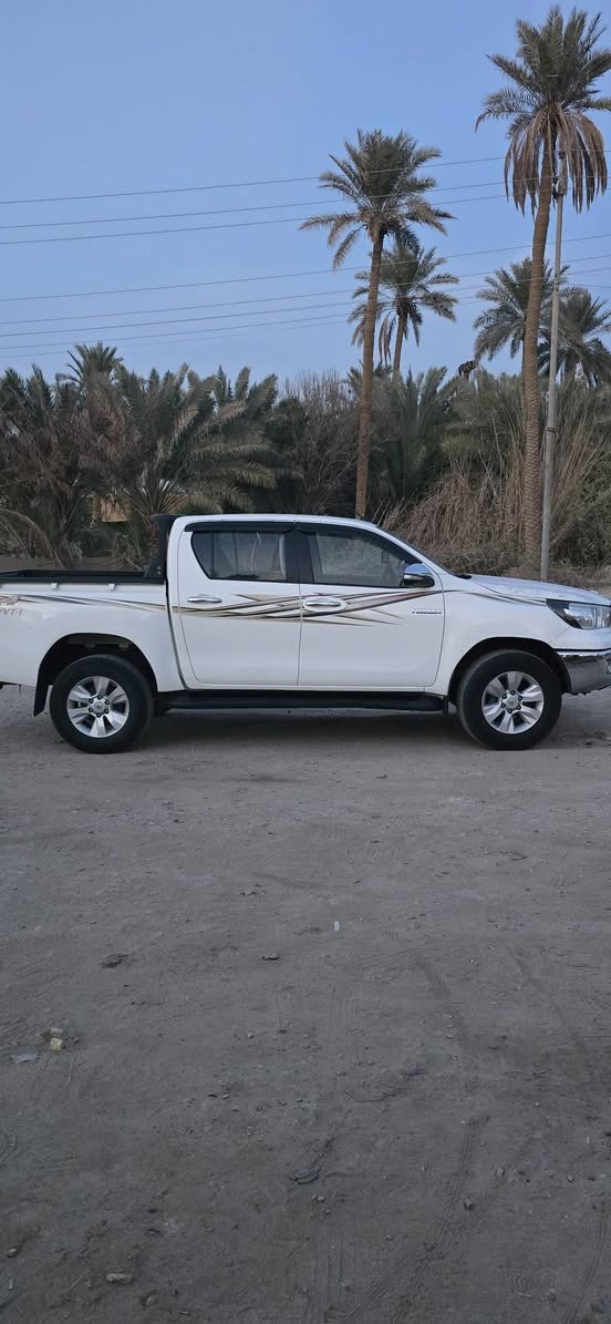 السلام عليكم فورويل موديل 17مكفوله كفاله عامه
السعر ٢٦٥وبيهه مجال قليل .
سياره كلش نضيفه .مكان ديوانيه غماس .
.***********
