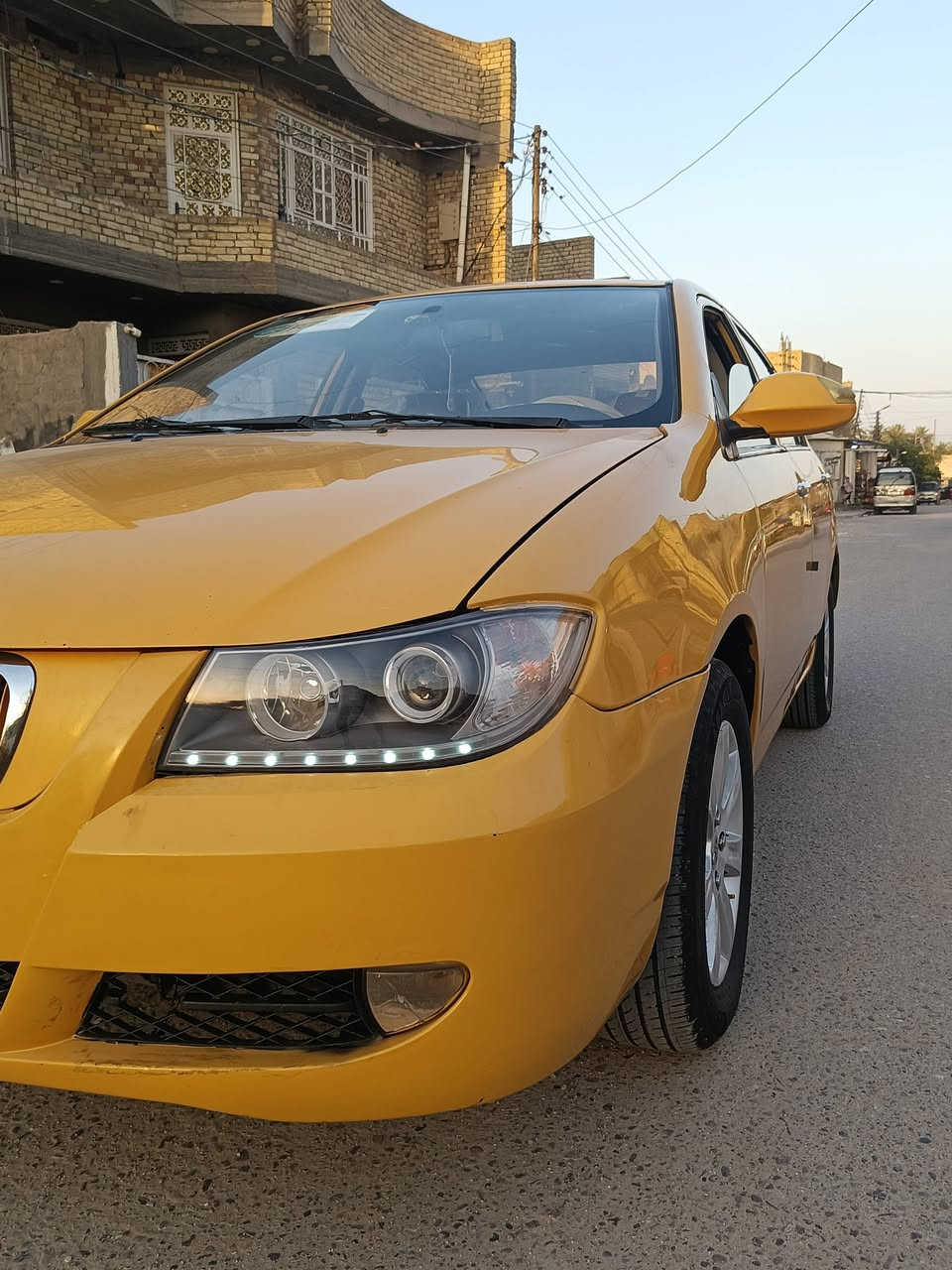 سلام عليكم اخوان ليفان موديل 2013 كير ومحرك كورلا بلادي كير عادي رقم بغداد تحويل مباشر تبريد شغال تخم تاير جديد كهربائيات كلهة شغالة غرفتها جديدة سيارة كل نقص مبيها مكفولة من ضربة وتبديل فقط مكانات صبغ السعر 46 وبيها مجال العنوان بغداد العبيدي الرئاسة الرقم ***********
