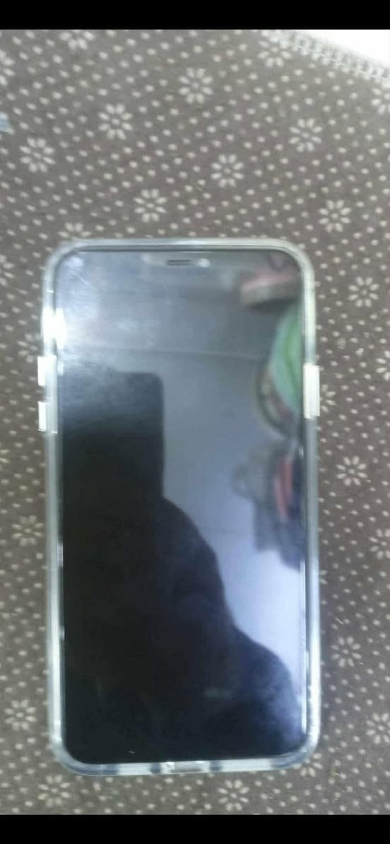 سلام عليكم ايفون 11برو ماكس مبدل شاشه وبطاريه زينات والباقي كله شغال والكامرات جانت تشتغل اشو فجه كامت تهتز ومرات طبيعي تصور الذاكره 64البطاريه بل الثمانينات
جان موصل ٢٧٠من الكامرات تشغتغل هسه رايده ٢٤٠قفل 
مكاني سوق الكياره او حي البساتين تريد تشتري تعال خاص ماشتري لا تواعد رحمه لهلك ***********
