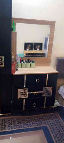 السلام عليكم الغرفة للبيع نضافة 70بلمية مكاني كربلاء حي القدس السعر 350 وبيها مجال للطيبين  ***********
