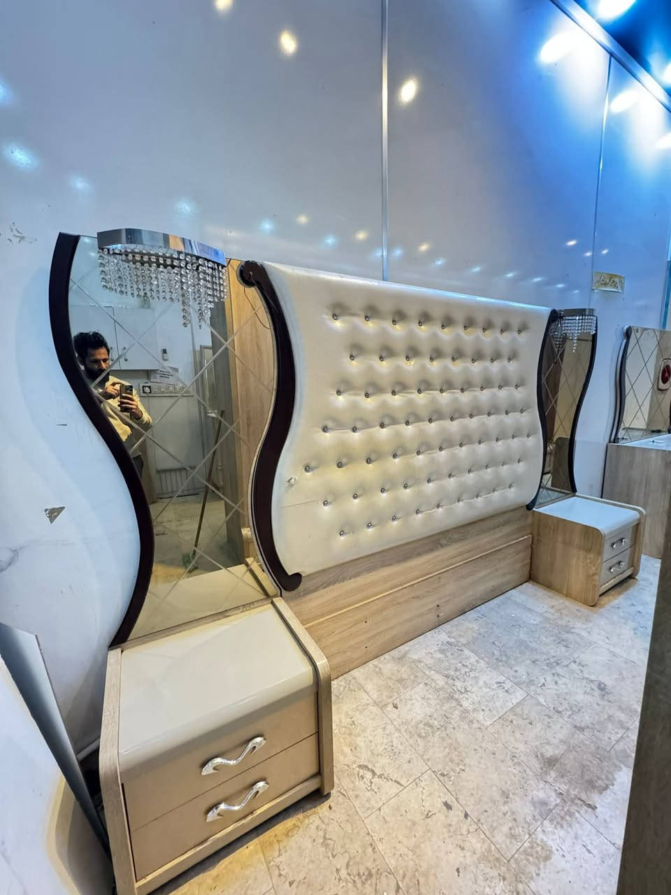 6 قطع سعر 475 بي مجال


**إذا كنت صاحب هذا الإعلان وتريد حذفه لأي سبب، رجاءا أرسل رسالة إلى الدعم الفني**