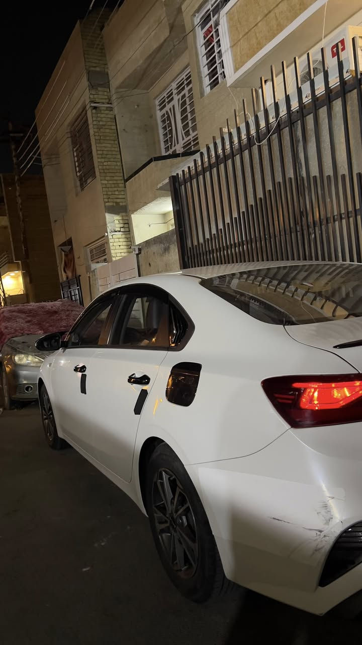 Kia k3 وارد كوري للبيع
السلام عليكم للبيع كيا كي ثري وارد كوري السياره حادثها جاملغ مبدل نفس اللون وتعديل وصبغ ربع البنيد وضربه بالبدنه السياره رقم اربيل 

مواصفات السياره

رادار مثبت سرعه

تحديد مسار

حساسات خلفيه

مرايات طي كهربائي

تدفئه بالكشنات 

وكشنات جلد 

مانع انزلاق

انظمة قياده (sport-normal-eco-smart)

ممشى السياره 82الف km

محرك السياره 1600 دوش-doch دبل نوزل  smartstream

بيها طخه بالباب مبينه بالصوره 

مكان السياره بغداد الغزاليه

السعر 135 وبيها مجال بسيط


**إذا كنت صاحب هذا الإعلان وتريد حذفه لأي سبب، رجاءا أرسل رسالة إلى الدعم الفني**