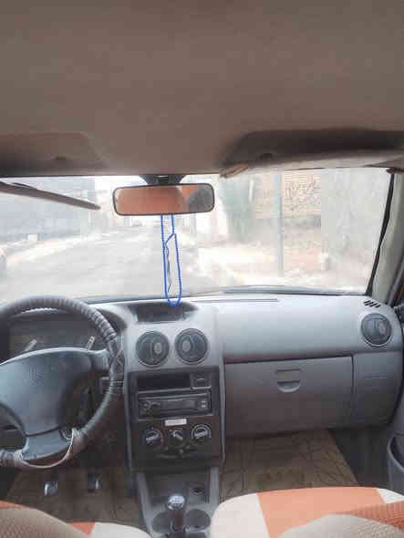 السلام عليكم سايبا للبيع موديل 14 مكفوله من الضربه والتبديل رقم انگليزي بأسمي مصفره هيئه وغرامات معمره هلالات فقط شواصي عل بلاد نضيفات كلش عده  واحد معمر تبريد شغال گير مكينه خير من الله عارضه ب32 وبيه مجال والرزق على الله مكاني حي الشرطه الديوانيه ***********
