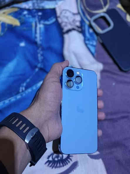 الجهاز جديد كلش ونضيف وقطعه تخبل

مبدل بطارية فقط والكامره السينمائيه ماتشتغل

الكامرات كلهن شغالات

نموذج ZA عربي شريحتين خطين

ذاكرة 256 فيس ايدي شغال كلشي شغال كفاله

السعر 500 وبي مجال

***********

مكاني البصرة الزبير
