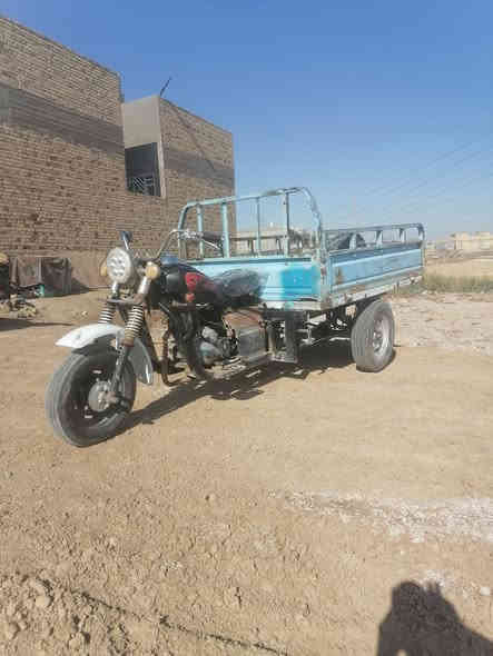 ستوته للبيع موديل١٢ دوات مكينتها ناعمه حلوه تايرات نضيفات سعرها ٥٥٠ وبيها مجال ***********
