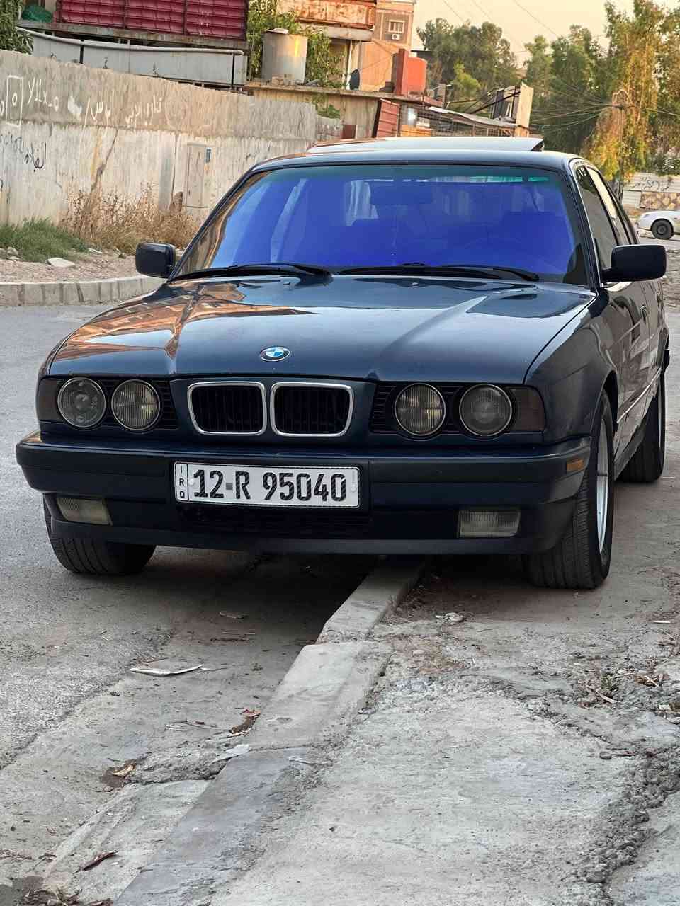 السلام عليكم BMW 520 موديل 91 رقم نينوى 
مكفولة من الحادث مكينة وكير وتبريد شرط
لايت زينون مضخم صوت مكان السيارة موصل الايسر
السعر ٦٧$ وبي مجال
***********
