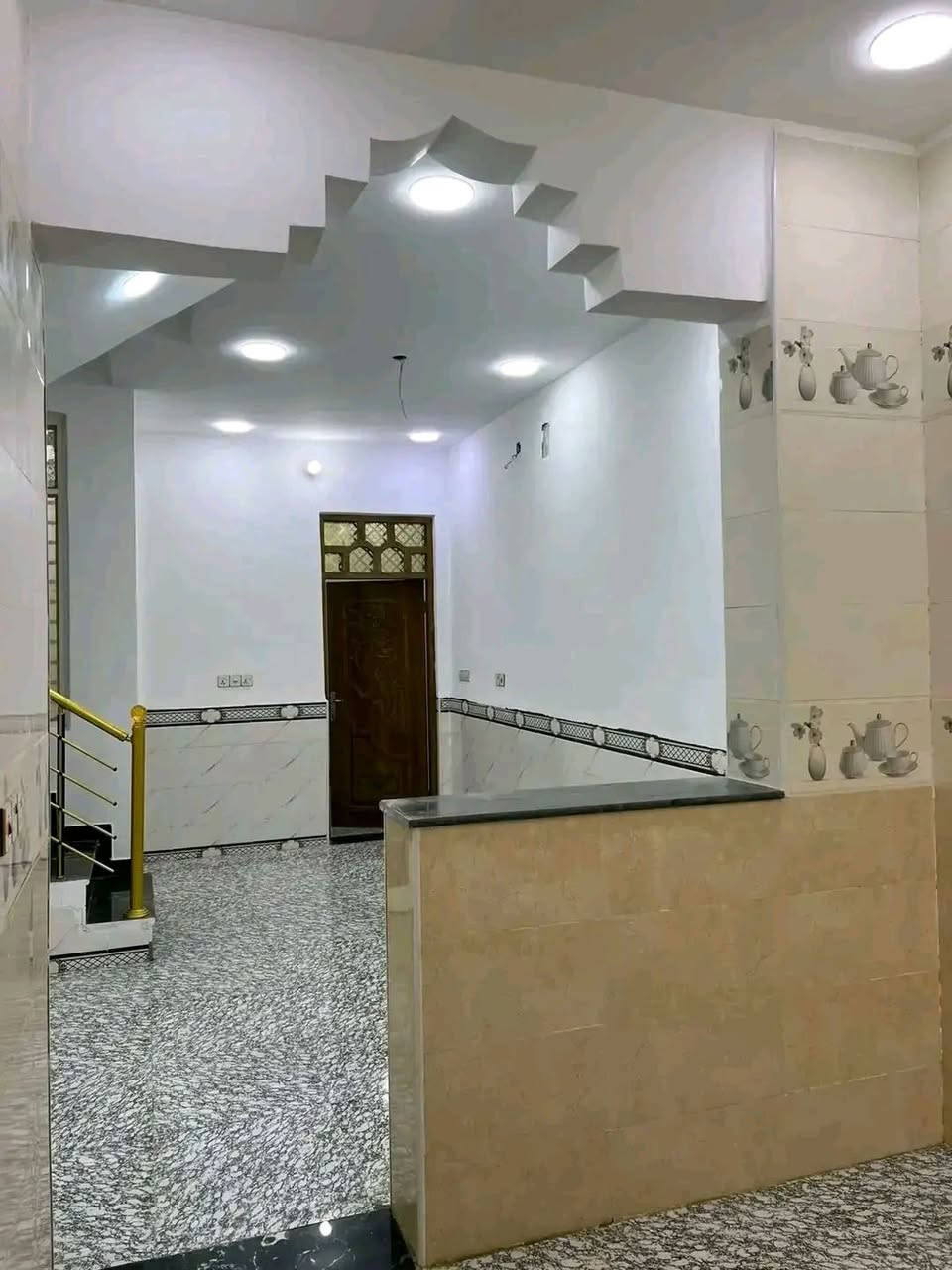 دار البيــع الشيشان الثانيه   قرب مدرسه ابو القاسم  الخوئي    المساحه 100/م جاهز اللسكن طابو صرف بناء جديد  اللاستفسار على رقم الهاتف ***********
