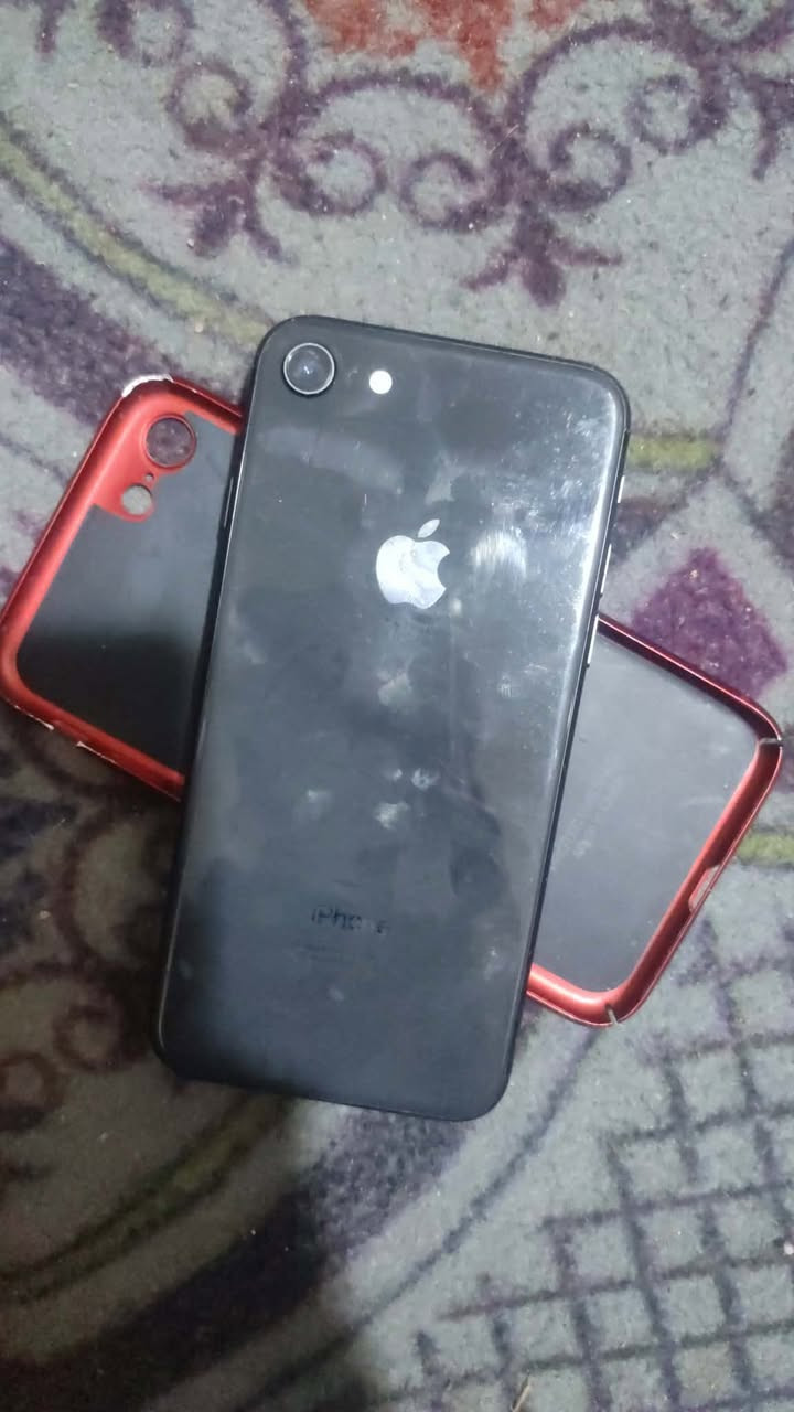 ايفون ٨ 
العادي 
جهاز مكفول. 
  من. عطل 
مبدال بطاريه. فقط. 
ذكرته ٦٤
بطاريته ١٠٠ استفسار. خاص. 
سعره. ٧٥وبي مجال


**إذا كنت صاحب هذا الإعلان وتريد حذفه لأي سبب، رجاءا أرسل رسالة إلى الدعم الفني**