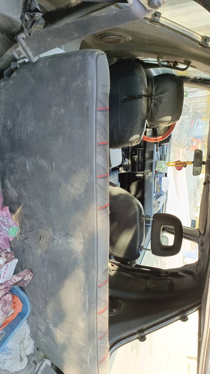 اوبل فيكترا للبيع السيارة دفع رباعي تك باب كير عادي مع لوا كير   
2000 للدفع الرباعي  محرك 
خانه بيه اسم تبخير سحبها كلش قوي لان السيارة رياضية القمار قابله للفتح والجامه الخلفية قابله للفتح السيارة من نزلتها من الرميه على أيدي ونادر اكوا منها أهل كركوك مختصين بيه طبعا بيه رقم دولي بغداد مجدد قبل أيام مع السنويه وتحويله باسمي الي مهتم يتصل أو  
يراسلني واتس ممتواجد 
بالفيس رقمي ***********
سعر السيارة 42$  ورقة
