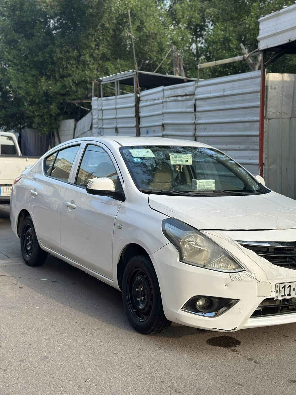 سلام عليك نيسان سني هندي  موديل 2019 سياره بيه بنيد مبدل والباقي السياره مكفول 

السعر 104. مكان السياره بغداد الشعله ***********
