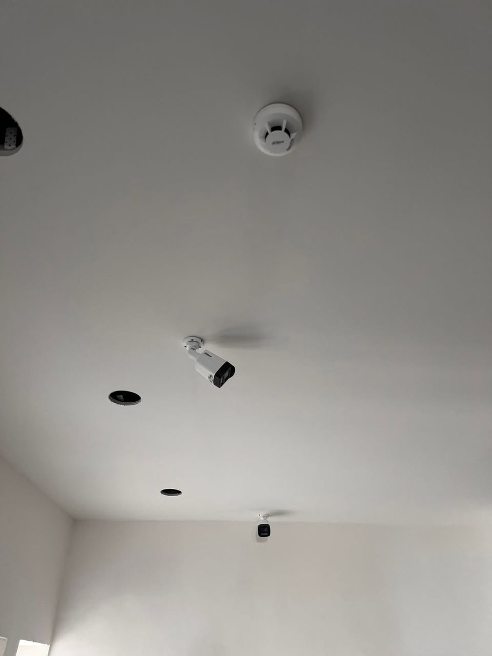 جانب من اعمال شركه العدسه الحديثه في محافضه البصره جامعه البصره باب الزبير تنصيب كاميرات نوع داهوا 
عدد130كاميرا عمل درجه اولى مع اعطاء ضمان الصيانه والمود  
مستعدون لتجهيز ونصب كافه المشارع للاستفسار ***********
