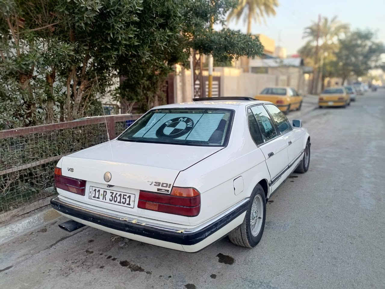 موديل ١٩٩٠ حجم ٧٣٠ اصل وسنوية مكفولة كفالة عامة من كلشي ***********
خير من الله تخم تاير صدر امامي خلفي محرك كير جدد كفالة تراي وين متريد 
كاملة مضروبة نانو كلهة رايدة ب ٤٦ طبعا ماكو هج سعر بس متوازي علا البيع رقم صاحبهة *********** غير متواجد علا الفيس
