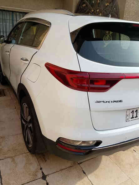 السلام عليكم
سبورتج ٢٠١٩ شكل ٣٠ السياره نظيفه جدا باسمي ماشيه ٧٢ الف مواصفاتها بنوراما سويج وبقية المواصفات معروفه مكفوله من الصبغ والتبديل بيها بارد بسيط اربع اصابع يم الجاملغ الخلفي وقدر شبر يم اسفل الباب فقط للاتصال ***********  يرجى الاتصال على الرقم المذكور كوني غير متواجد على الفيس السياره بغداد رقمها الجديد مكانها بغداد بجانب الكرخ والسعر المطلوب ١٩٠ تحياتي للجميع
