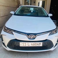 كورلا خليجي SAS   بانزين موديل 2023  رقم بغداد وبأسمي  ماشيه ٥٠ فول مو...