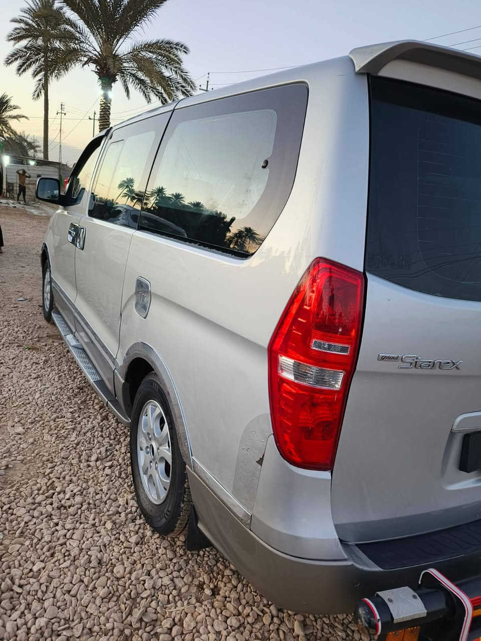 سلام عليكم اخوان سياره ستاركس للبيع ٢٠١٠ سياره مسكر اصل كير عادي سياره بيها باب مبدل وشويه صبغ بيها والباقي كفاله حداديه تخم تاير مكينه سبعه سورنتو سياره مال جناي خير من الله خياس مابيها السعر ١٣٧ مكان بابل الحمزه الغربي ***********
