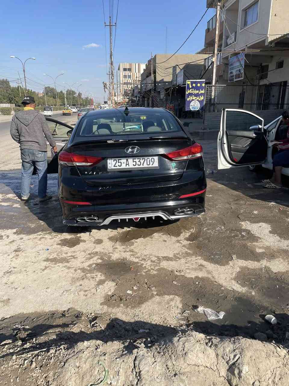 السلام عليكم .٢٠١٨ للبيع بجم كبس نواقصها بس تبريد سياره جاهزه خير من الله موقعها بغداد تحويل بنفس اليوم موقعها بغداد. السياره باسمي .. السعر ١٢٠$ بيها مجال بسيط ‭٠٧٧٢ ٤٧٩ ٤٥١٠‬
