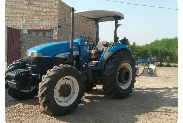 للبيع نهولند حجم ٩٠  كفاله عامه معه معدات فدان رباعي تركي وندبليت ٣متر للستفسار *********** رقم شمالي تحويل مباشر مكان القادسيه
