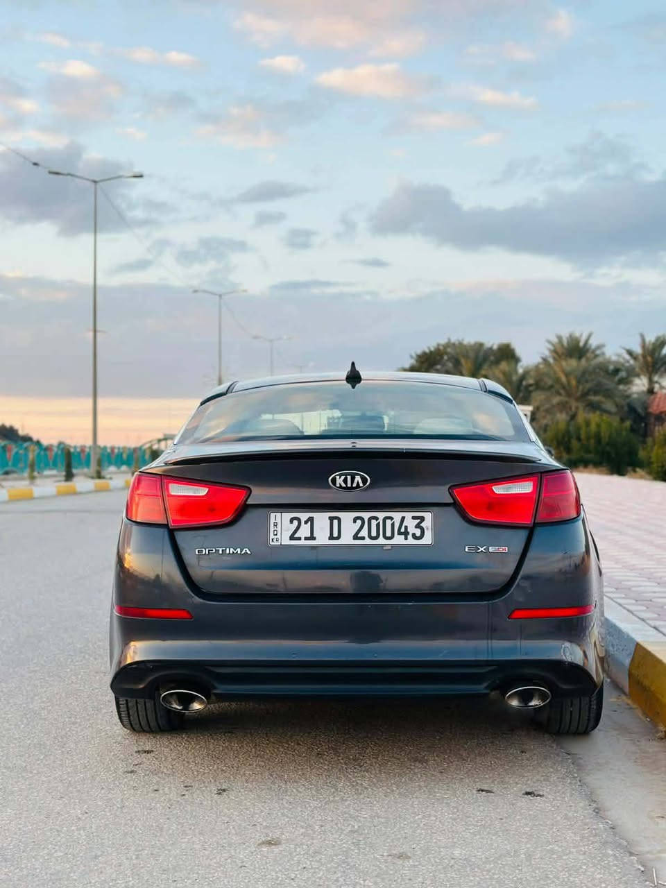 اوبتيما ٢٠١٥ فول عدا الفتحة رقم سليمانيه باسمي انكليزي EX حادثها جاملغ وبنيد وباب  خلف الصدر ٢٤٠٠ مكينه مفتوحه ومجفته درجه اولى مكفول كير ومحرك وتبريد تخم تاير و بطاريه جديده بين قوسين فلس متخسر عليها ماعدا البوليش مكانها طوريج هاتف ***********سونارها مرفق سعرها شده وبيها مجال بسيط
